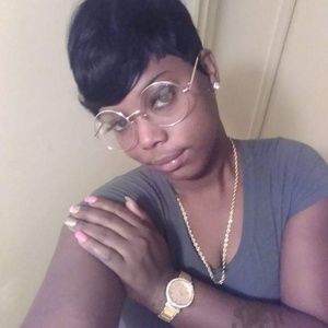 Meet your Posher, Shameka